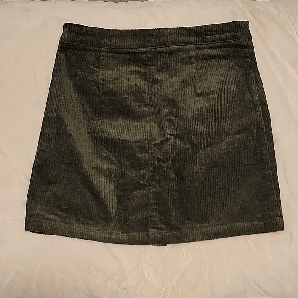 Umgee USA Corduroy Button-Down Skirt Size Medium - Picture 4 of 6